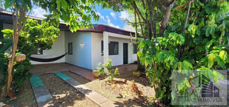 Casa com 3 Quartos à Venda, 170 m² em Aleixo - Manaus