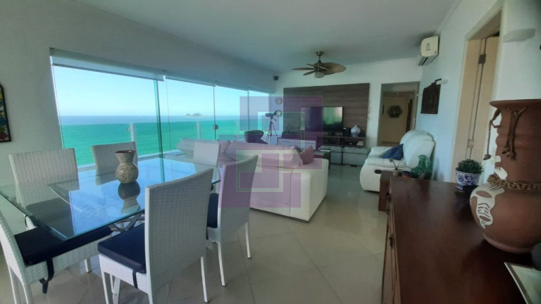 Imagem Cobertura com 3 Quartos à Venda, 250 m² em Pitangueiras - Guarujá
