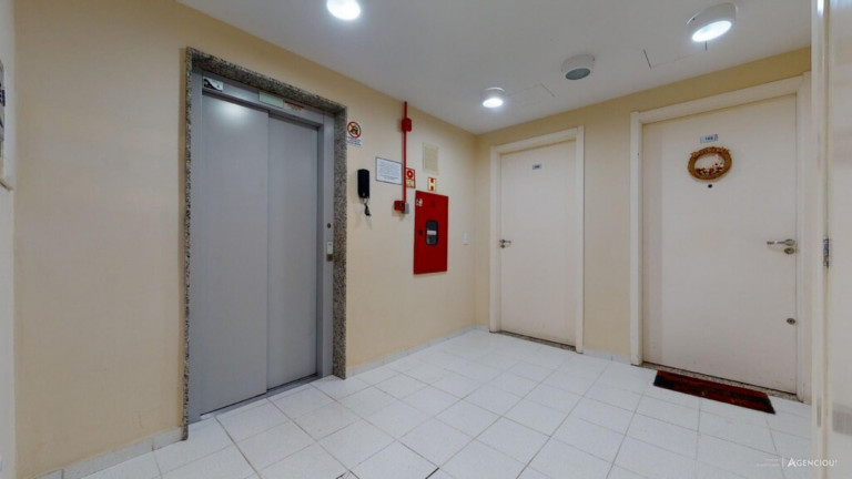 Imagem Imóvel com 2 Quartos à Venda, 46 m² em Ipanema - Porto Alegre Imagem Imóvel com 2 Quartos à Venda, 46 m² em Ipanema - Porto Alegre