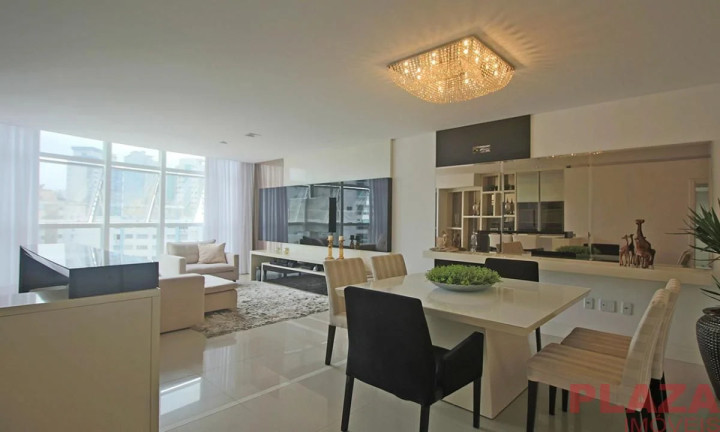 Imagem Apartamento com 3 Quartos à Venda, 132 m² em Centro - Balneário Camboriú Imagem Apartamento com 3 Quartos à Venda, 132 m² em Centro - Balneário Camboriú
