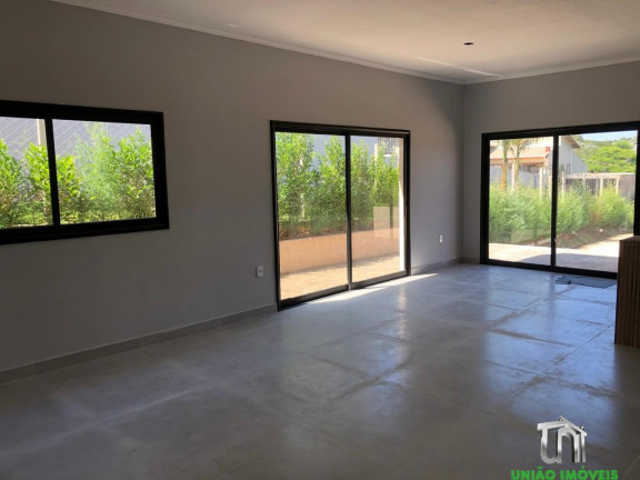 Casa com 3 Quartos à Venda, 153 m² em Condomínio Jardim Flamboyan - Bragança Paulista