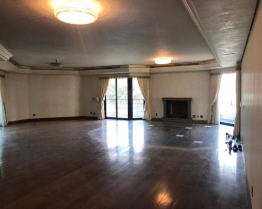 Apartamento à Venda,  em Moema - São Paulo