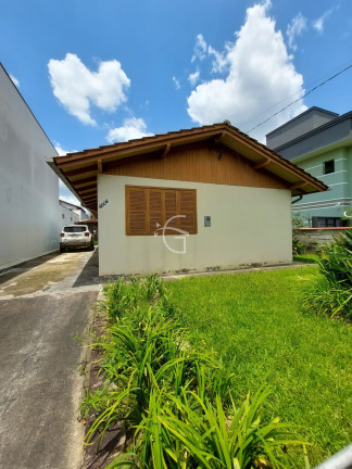 Imagem Casa com 3 Quartos à Venda, 60 m² em Glória - Joinville