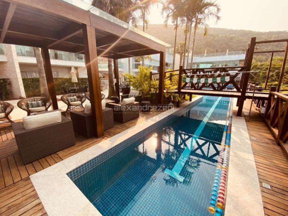 Apartamento com 3 Quartos à Venda, 191 m² em Bombas - Bombinhas