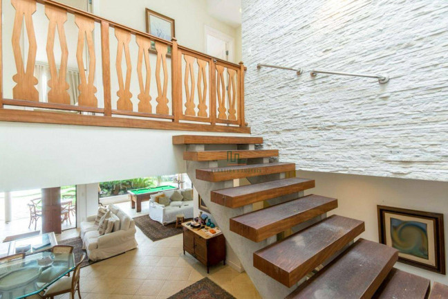 Imagem Casa com 7 Quartos à Venda, 700 m² em Itacoatiara - Niterói Imagem Casa com 7 Quartos à Venda, 700 m² em Itacoatiara - Niterói