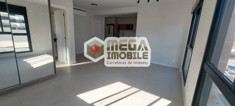 Imagem Apartamento com 1 Quarto à Venda, 28 m² em Centro - Florianópolis