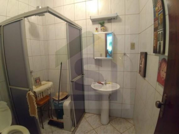 Imagem Casa com 5 Quartos à Venda, 200 m² em Vila São Lúcio - Botucatu