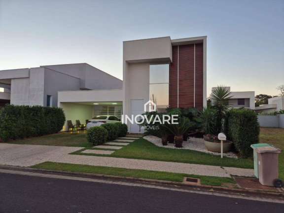 Imagem Casa com 3 Quartos à Venda, 272 m² em Village Beira Rio - Itumbiara Imagem Casa com 3 Quartos à Venda, 272 m² em Village Beira Rio - Itumbiara