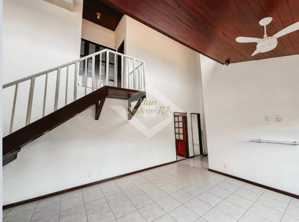 Imagem Casa com 3 Quartos à Venda, 450 m² em Itaipu - Niterói