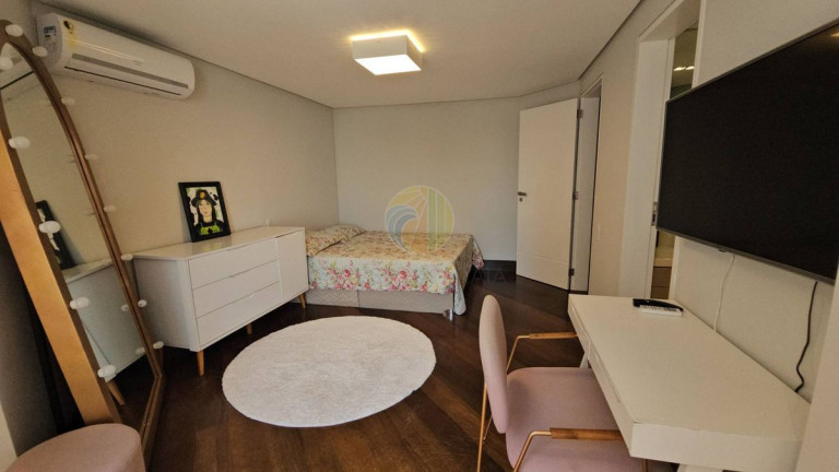Imagem Apartamento com 4 Quartos para Alugar,  em Centro - Balneário Camboriú