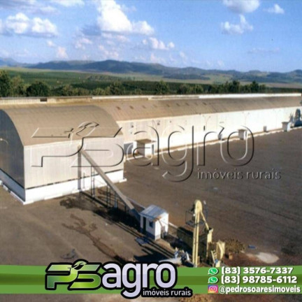 Imagem Fazenda à Venda, 2.755 m² em Marta Helena - Uberlândia Imagem Fazenda à Venda, 2.755 m² em Marta Helena - Uberlândia