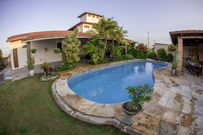 Casa com 6 Quartos à Venda, 442 m² em Icaraí - Caucaia