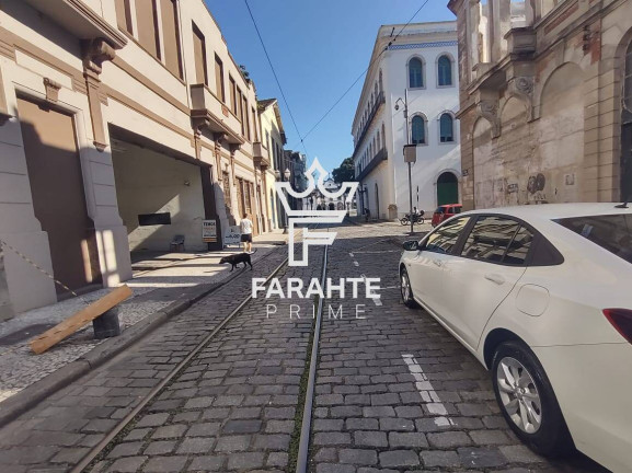 Imóvel Comercial para Alugar, 920 m² em Centro - Santos