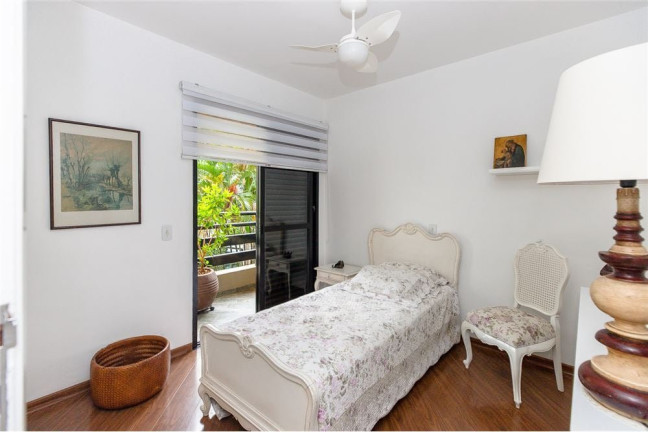 Imagem Apartamento com 3 Quartos à Venda, 121 m² em Real Parque - São Paulo Imagem Apartamento com 3 Quartos à Venda, 121 m² em Real Parque - São Paulo
