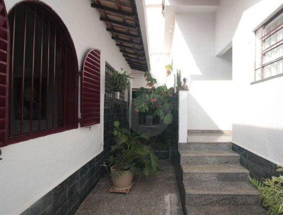 Imagem Casa com 3 Quartos à Venda, 265 m² em Paraiso - Belo Horizonte Imagem Casa com 3 Quartos à Venda, 265 m² em Paraiso - Belo Horizonte
