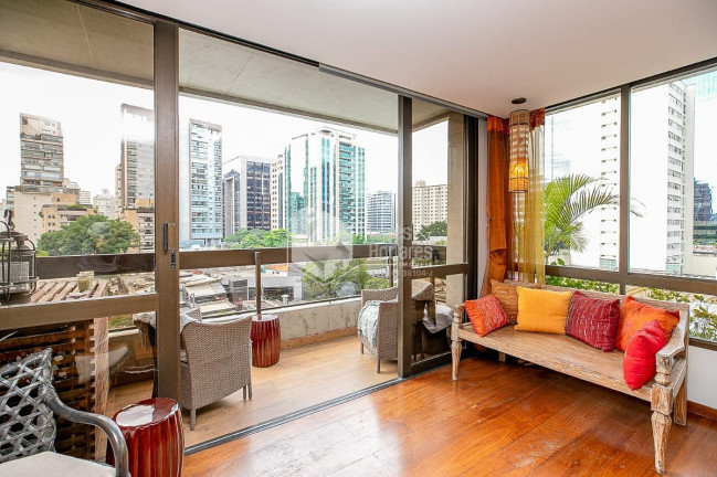 Imagem Apartamento com 3 Quartos à Venda, 225 m² em Itaim Bibi - São Paulo Imagem Apartamento com 3 Quartos à Venda, 225 m² em Itaim Bibi - São Paulo