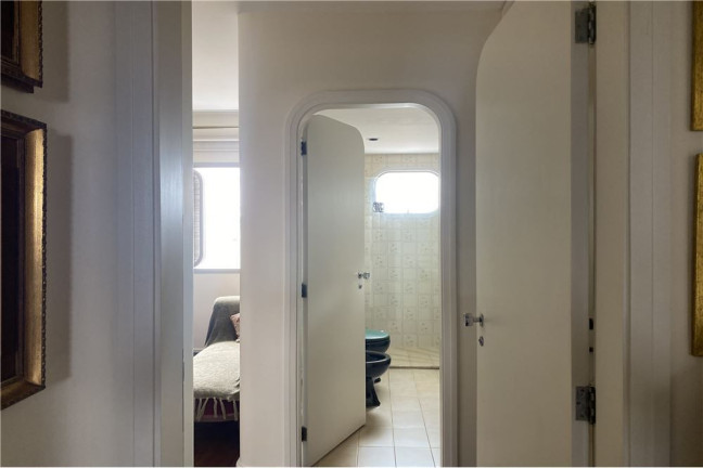 Imagem Apartamento com 4 Quartos à Venda, 200 m² em Vila Suzana - São Paulo Imagem Apartamento com 4 Quartos à Venda, 200 m² em Vila Suzana - São Paulo