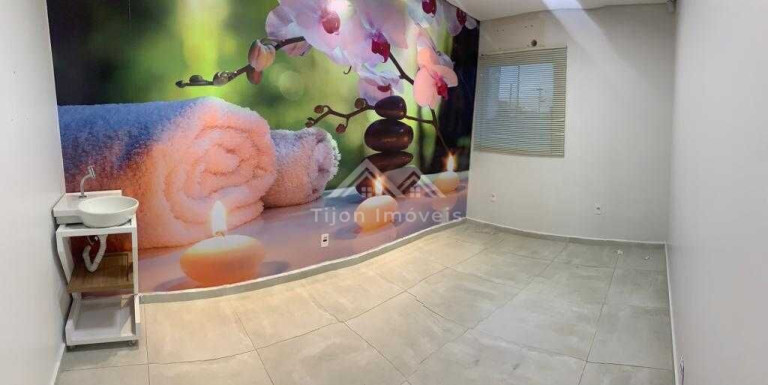 Imagem Sobrado com 13 Quartos à Venda, 300 m² em Campolim - Sorocaba