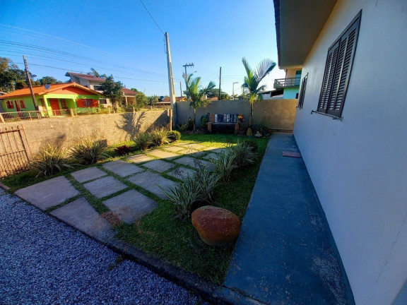 Imagem Imóvel com 7 Quartos à Venda, 170 m² em Ressacada - Garopaba Imagem Imóvel com 7 Quartos à Venda, 170 m² em Ressacada - Garopaba