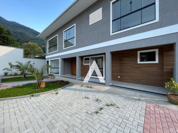 Casa com 3 Quartos à Venda, 142 m² em Comary - Teresópolis