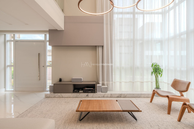 Imagem Casa com 3 Quartos à Venda, 369 m² em Santo Inácio - Curitiba Imagem Casa com 3 Quartos à Venda, 369 m² em Santo Inácio - Curitiba