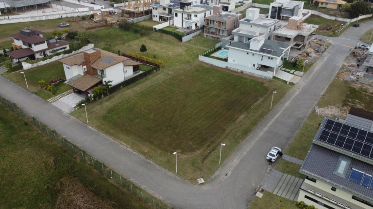 Terreno à Venda, 474 m² em Ingleses Do Rio Vermelho - Florianópolis