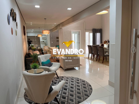 Imagem Casa com 3 Quartos à Venda, 450 m² em Jardim Das Américas - Cuiabá