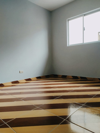 Imagem Imóvel com 3 Quartos à Venda, 134 m² em Capão Raso - Curitiba