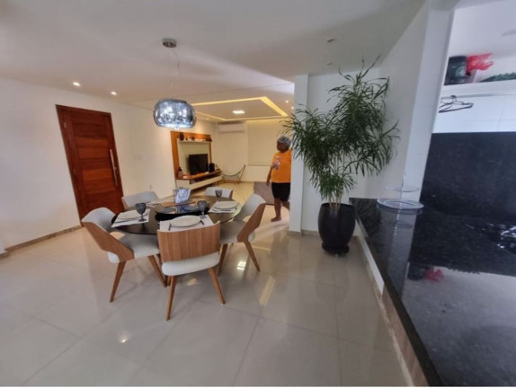 Imagem Casa com 4 Quartos à Venda, 243 m² em Pitangueiras - Lauro De Freitas Imagem Casa com 4 Quartos à Venda, 243 m² em Pitangueiras - Lauro De Freitas