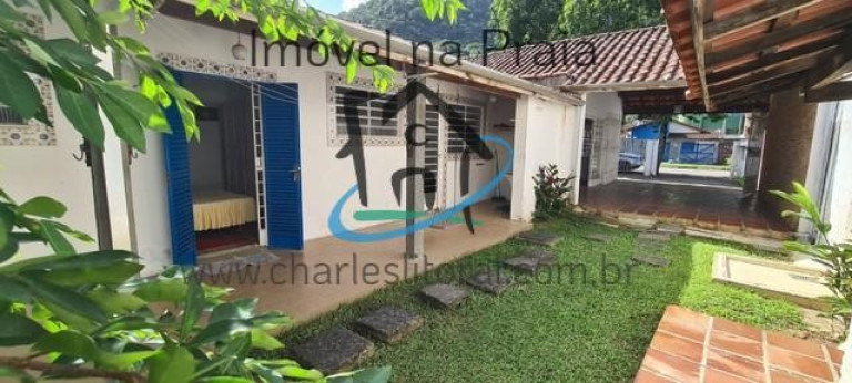Casa com 5 Quartos à Venda,  em Sumaré - Caraguatatuba