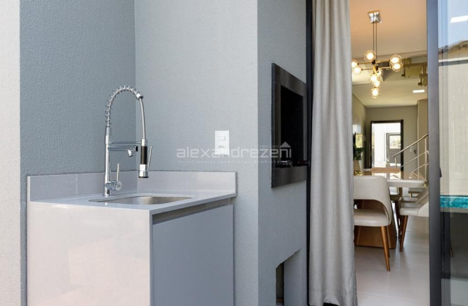 Imagem Sobrado com 3 Quartos à Venda, 234 m² em Canto Grande - Bombinhas Imagem Sobrado com 3 Quartos à Venda, 234 m² em Canto Grande - Bombinhas
