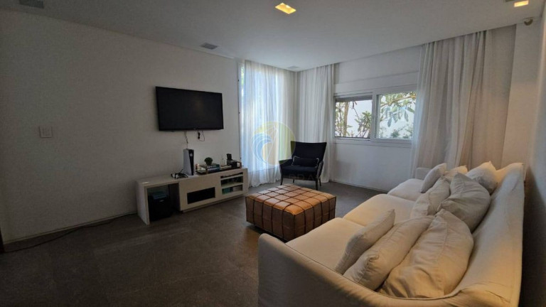 Imagem Casa com 3 Quartos à Venda, 430 m² em Itajaí