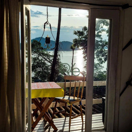 Imagem Casa com 4 Quartos à Venda, 300 m² em Vila Velha - Angra Dos Reis