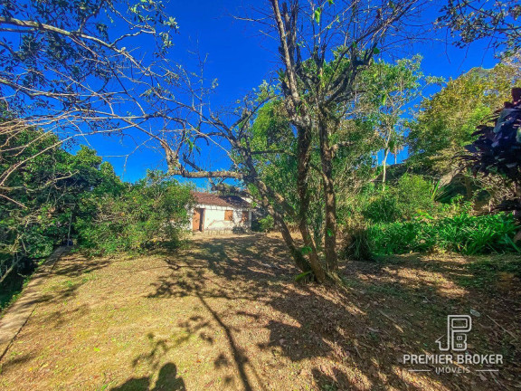 Imagem Casa com 3 Quartos à Venda, 271 m² em Bom Retiro - Teresópolis Imagem Casa com 3 Quartos à Venda, 271 m² em Bom Retiro - Teresópolis