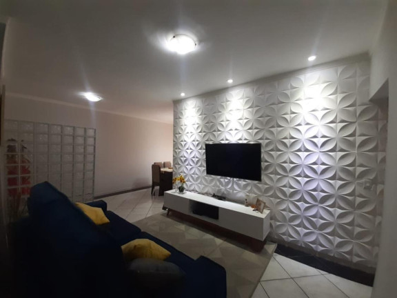 Imagem Imóvel com 3 Quartos à Venda, 94 m²