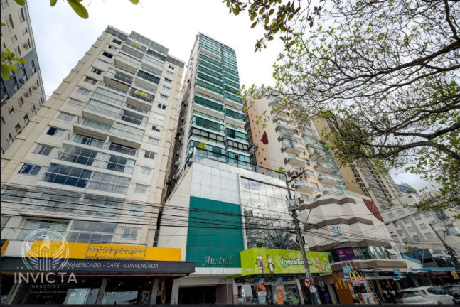 Imagem Apartamento com 3 Quartos à Venda, 134 m² em Centro - Balneário Camboriú Imagem Apartamento com 3 Quartos à Venda, 134 m² em Centro - Balneário Camboriú