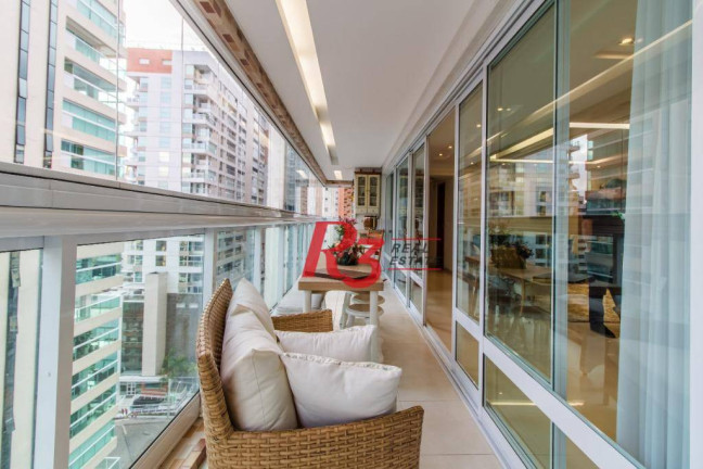 Apartamento com 4 Quartos à Venda, 191 m² em Gonzaga - Santos