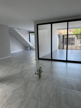 Imagem Casa com 3 Quartos à Venda, em Centro - Barra Velha Imagem Casa com 3 Quartos à Venda, em Centro - Barra Velha