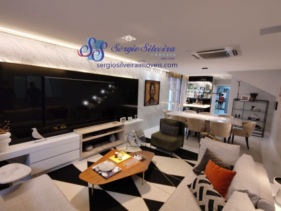 Imagem Casa com 3 Quartos à Venda, 330 m² em Sapiranga - Fortaleza