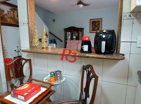 Imagem Sobrado com 2 Quartos à Venda, 85 m² em Gonzaga - Santos