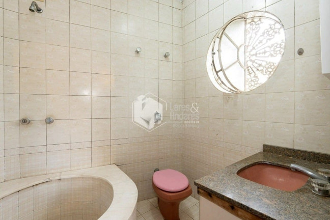 Imagem Casa com 3 Quartos à Venda, 303 m² em Vila Sônia - São Paulo Imagem Casa com 3 Quartos à Venda, 303 m² em Vila Sônia - São Paulo