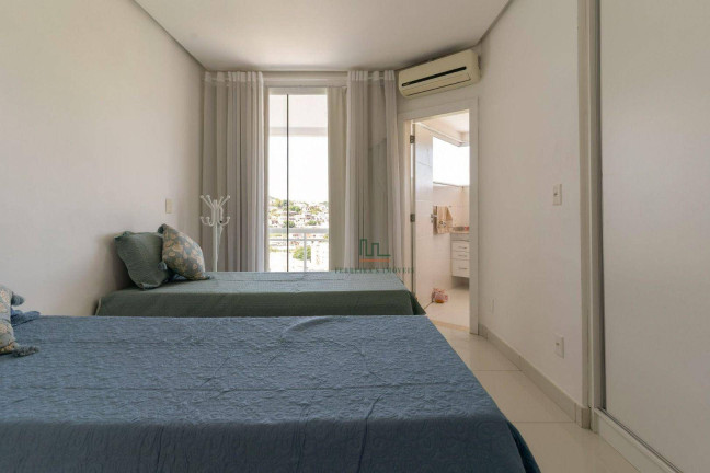 Imagem Casa com 3 Quartos à Venda, 275 m² em Pendotiba - Niterói