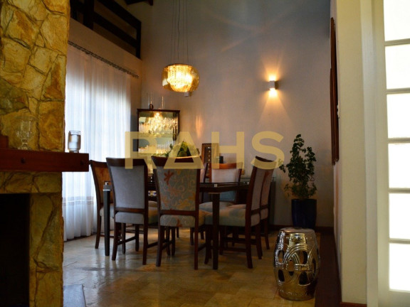 Imagem Casa com 3 Quartos à Venda, 183 m² em Costa E Silva - Joinville Imagem Casa com 3 Quartos à Venda, 183 m² em Costa E Silva - Joinville