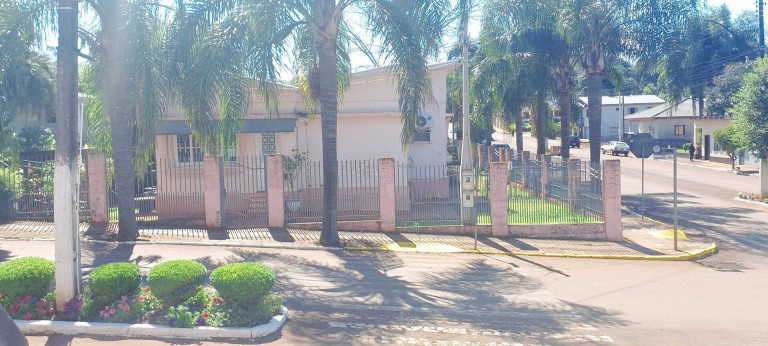 Imagem Casa à Venda, em Centro - Colorado Imagem Casa à Venda, em Centro - Colorado