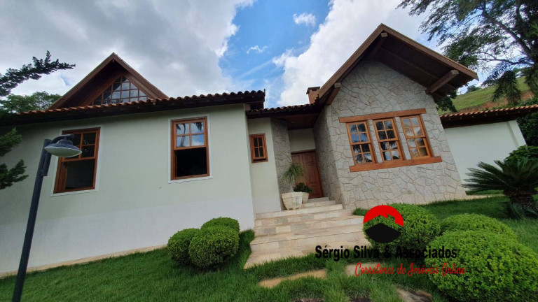 Imagem Chácara com 3 Quartos à Venda, 4 m² em Campos Do Jordão Imagem Chácara com 3 Quartos à Venda, 4 m² em Campos Do Jordão