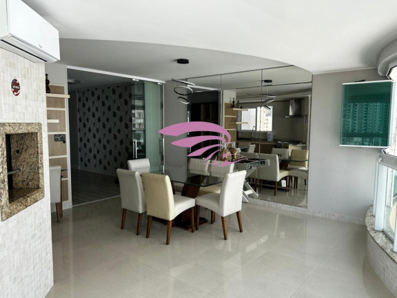 Imagem Imóvel com 2 Quartos à Venda, 134 m² em Centro - Balneário Camboriú