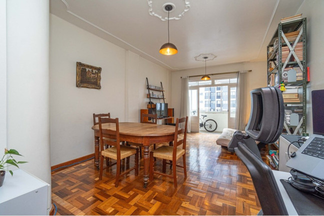 Imagem Apartamento com 3 Quartos à Venda, 110 m² em Rio Branco - Porto Alegre
