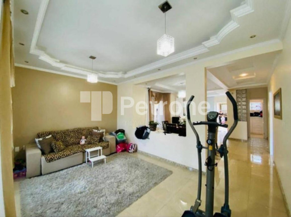 Imagem Casa com 3 Quartos à Venda, 340 m² em Calheiros - Governador Celso Ramos