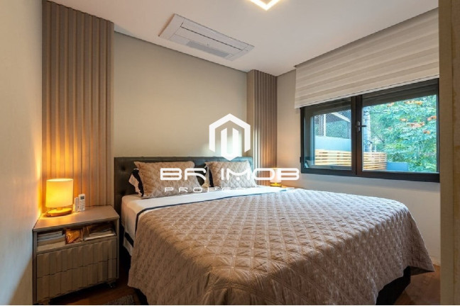 Imagem Casa com 3 Quartos à Venda, 381 m² em Planalto Paulista - São Paulo Imagem Casa com 3 Quartos à Venda, 381 m² em Planalto Paulista - São Paulo