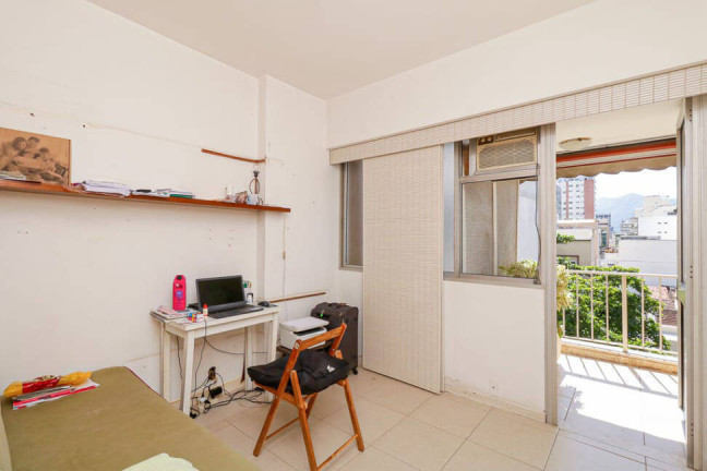 Imagem Apartamento com 3 Quartos à Venda, em Ipanema - Rio De Janeiro Imagem Apartamento com 3 Quartos à Venda, em Ipanema - Rio De Janeiro